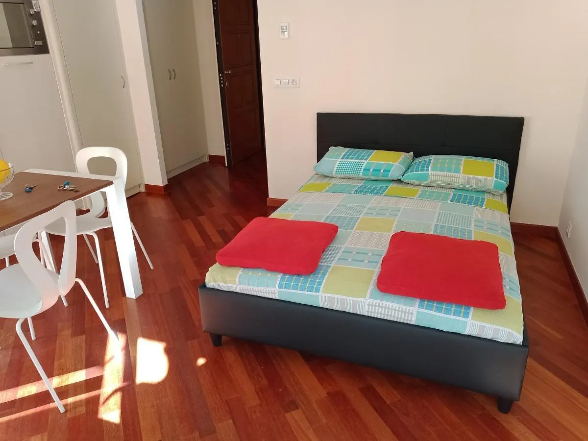 Appartement la perle de Menton 0*,  France