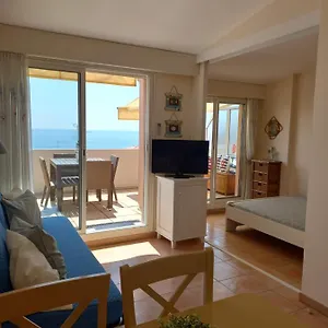 Mareluna Menton